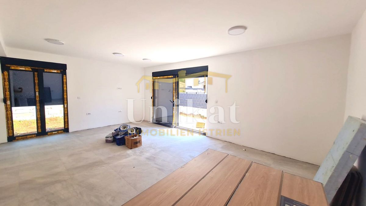 Dvojna hiša v bližini morja, 5 spalnic